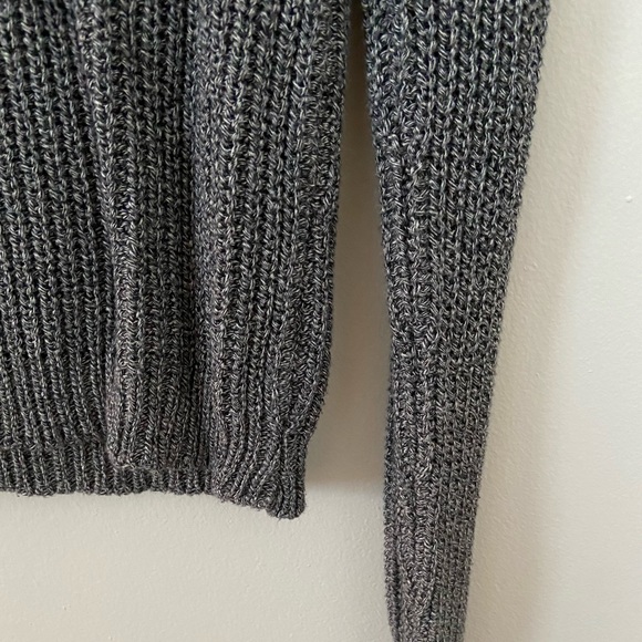 Brandy Melville Crop Sweater - Picture 3 of 3